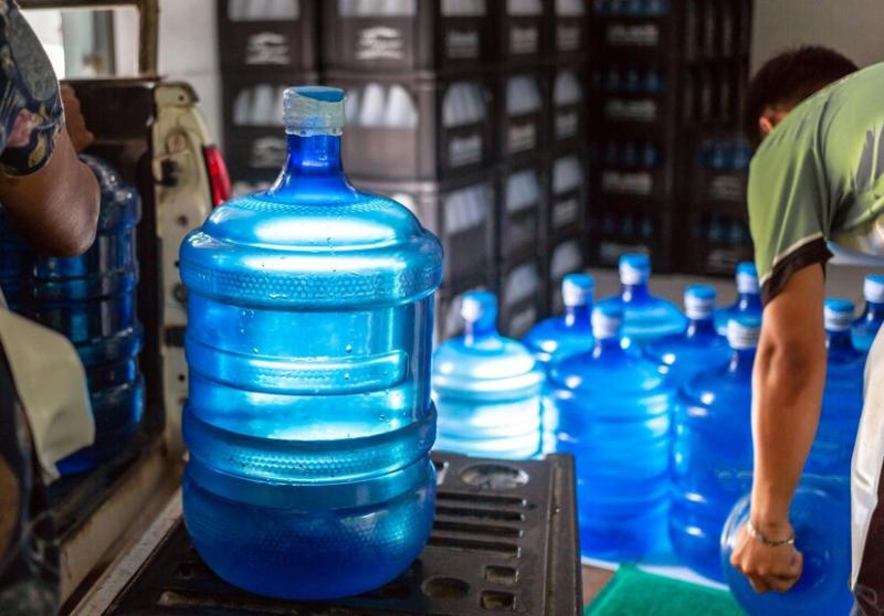 distributor aqua botol