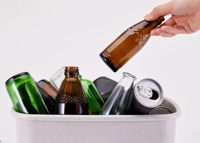 usaha daur ulang botol kaca bali