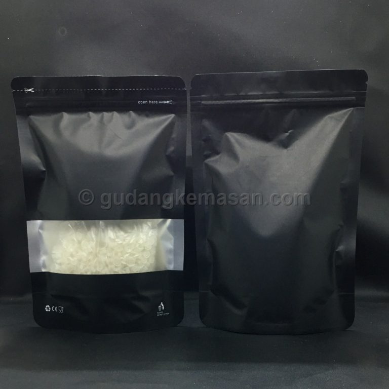 Square Window Black 14×22